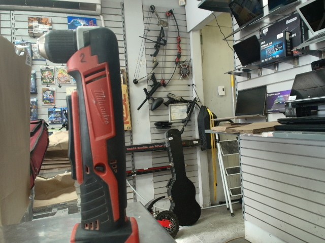 Perceuse a angle droit milwaukee