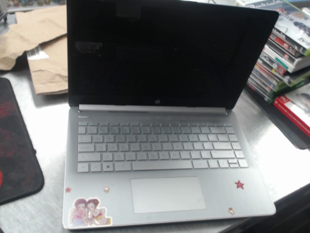 Laptop deja amener hp 14 avec chargeur