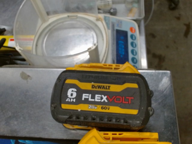 Bettry flexvolt 6.0ah used
