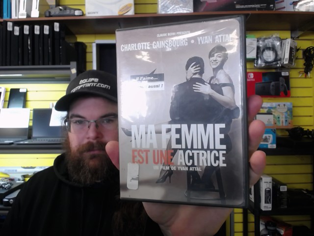 Ma femme est une actrice