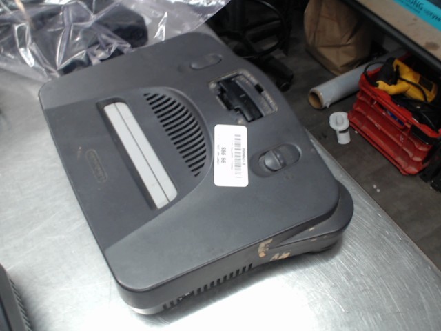 Console 1 manettes+acc