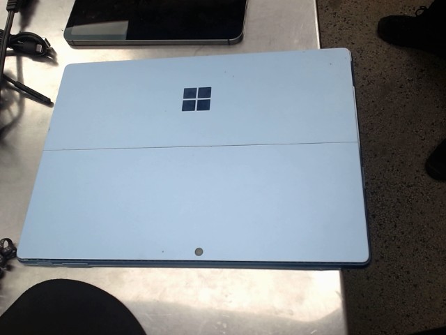 9 surface pro 9 256ssd 8ram i5-1235u 000