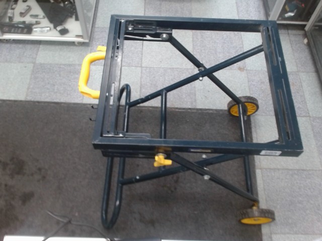 Charriot a banc de scie