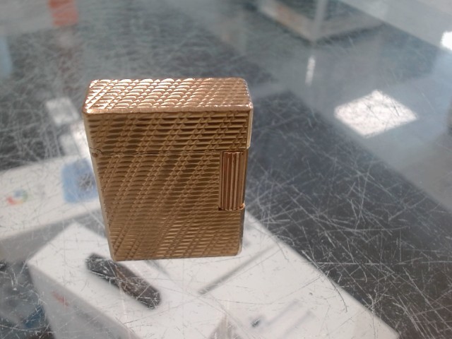 Briquet a gas en or jaune