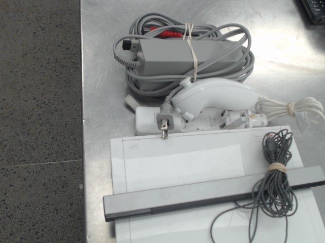 Nintendo wii blanche avec acc