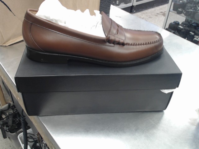 Loafers bruns size 12