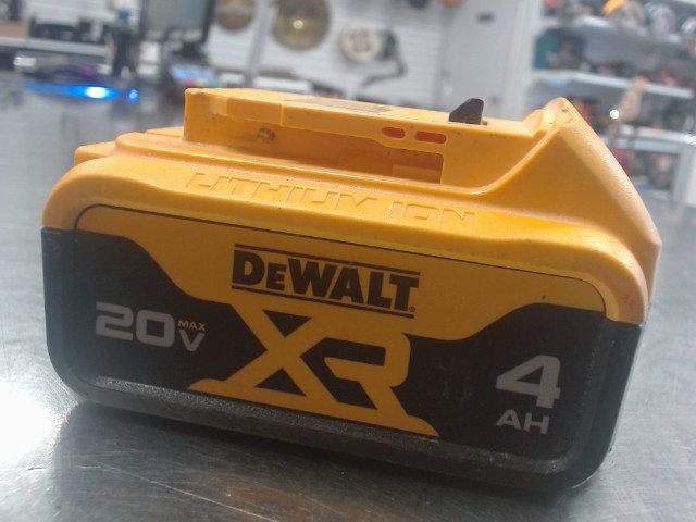 Dewalt bettery 4ah 20v