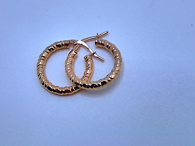BOUCLES D OREILLES EN OR 14KT