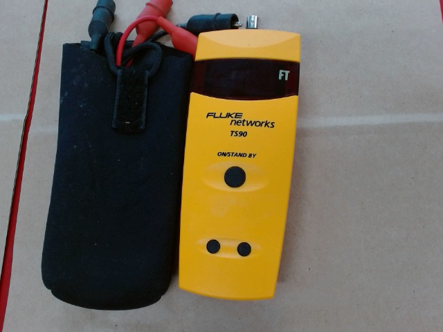 Detecteur de panne de cable fluke + acc