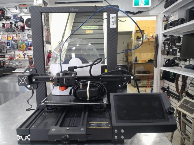 Imprimante 3d  avec fils et acc