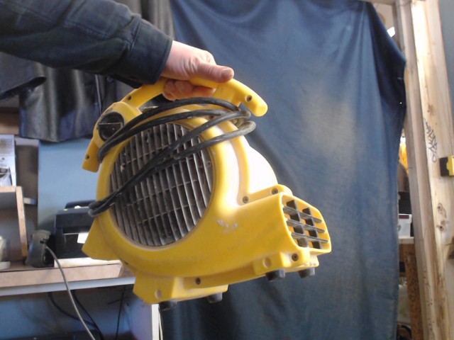 Petite soufleur a air electrique