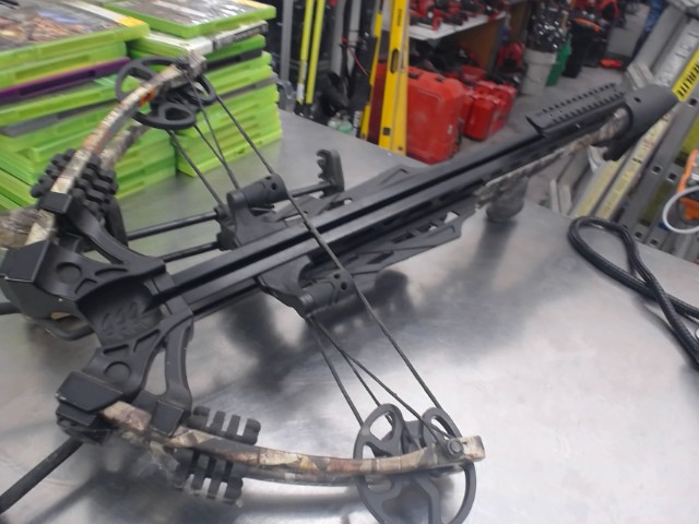 Crossbow centerpoint amped 415 crossbow