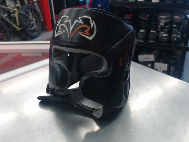 Casque de boxe