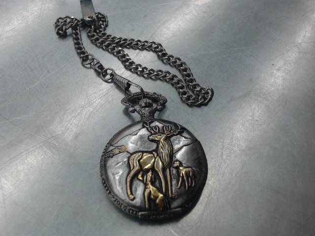 Montre de poche quartz cheveruil/chien