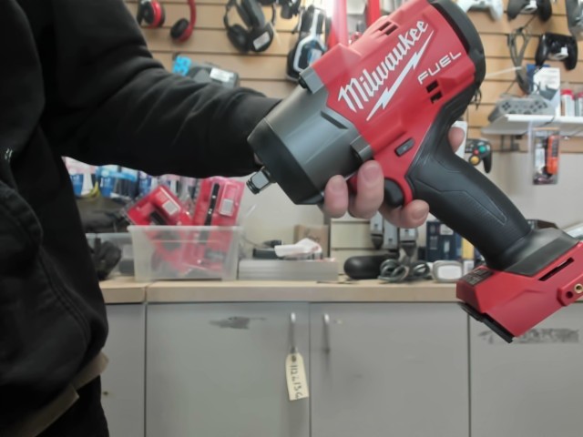 Impact wrench 1/2''