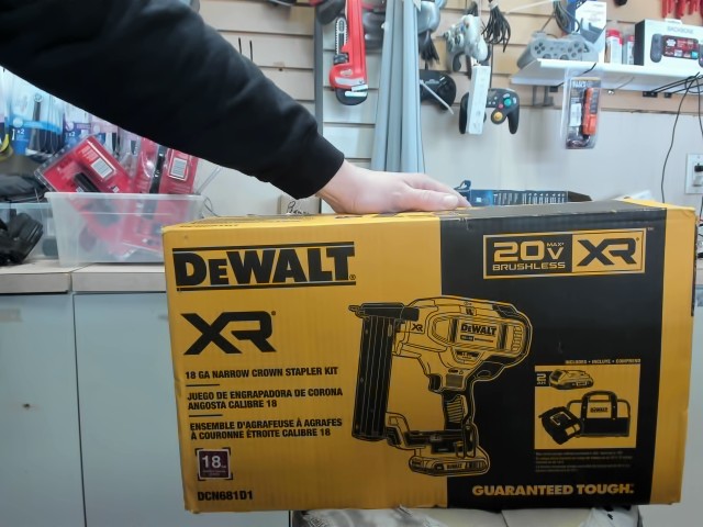 18ga narrow crown stapler