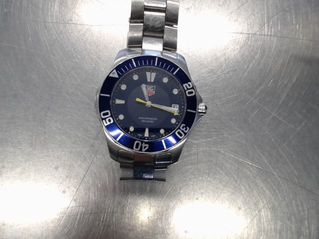 Montre hommebno etat