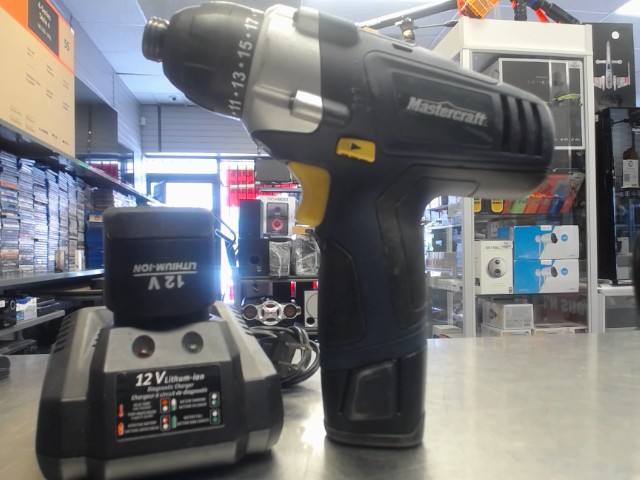 Perceuse + bat + chargeur