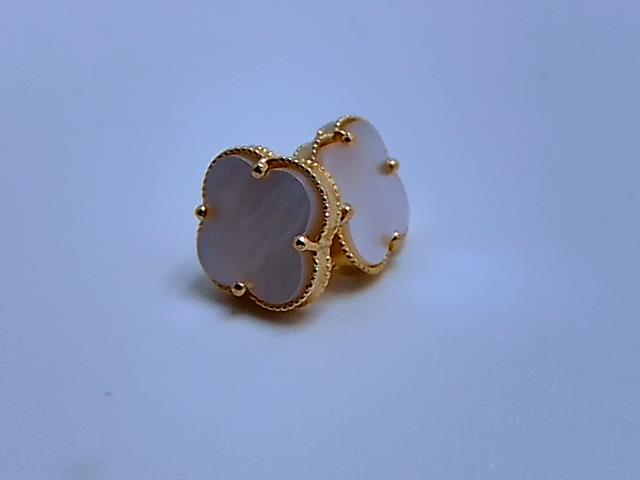 BOUCLES D OREILLES EN OR 10KT NEW