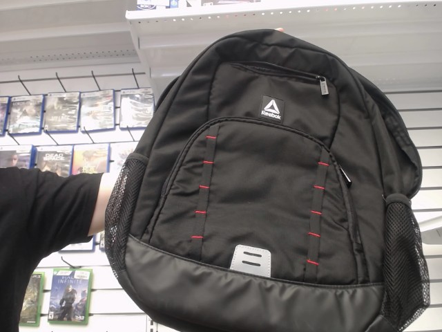 Sac avec pochette a ordi