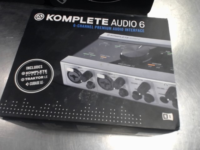 Audio interface komplete audio 6 mk1