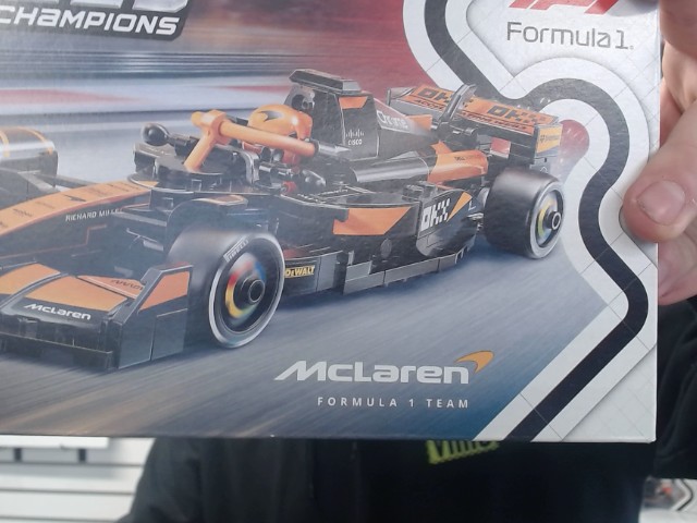 Mclaren f1 team mcla38