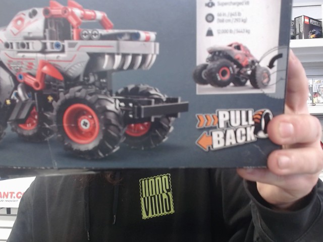 Monster jam thunderroarus pull-back