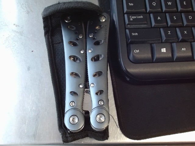 Outilmultiusage+pochette