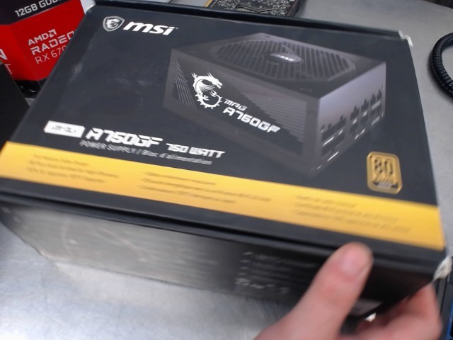 Power supply gigabite 500w neuf en boite