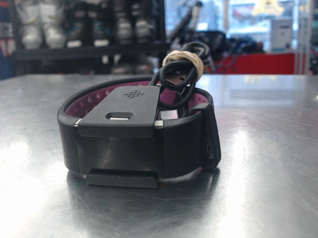 Fit bit rose et noir av fil alim.