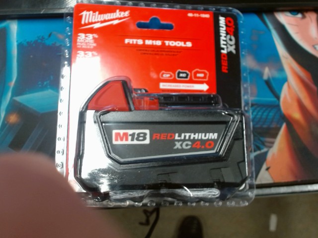 Batterie milwaukee 4ah neuf