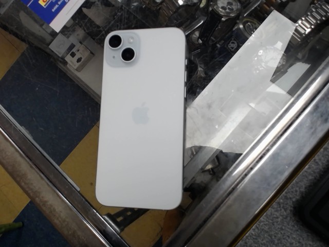 Iphone 15 plus  no pw
