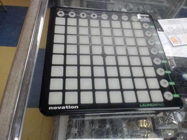 Beatpad noire avec fil