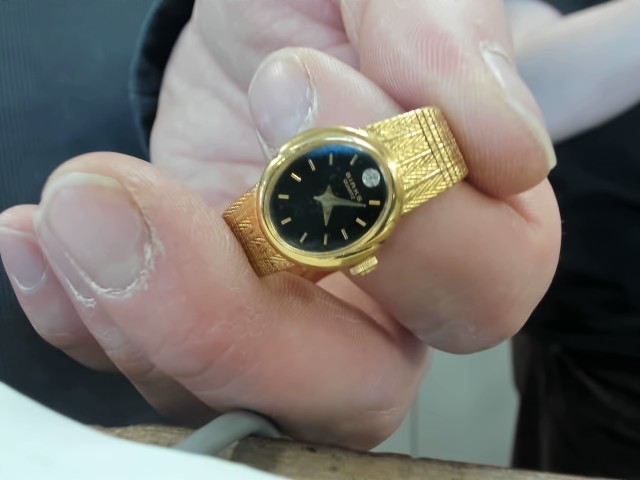 Petite montre quartz