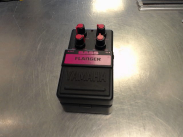Pedal yamaha bass flanger