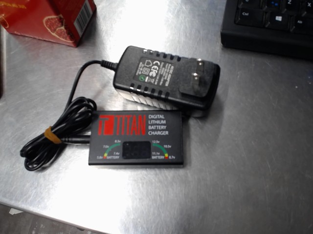 Digital lithium battery charger titan