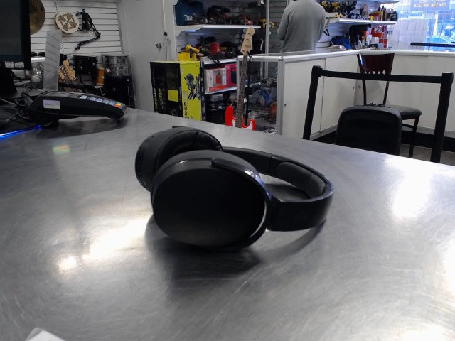 Pair headphones skullcandy htici evo