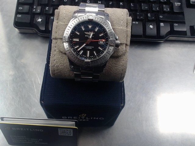 Breitling avenger automatic gmt 43
