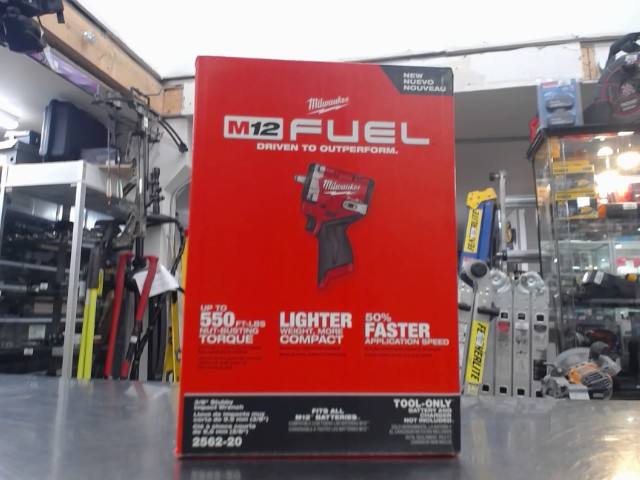 Impact wrench milwaukee 3/8 neuf