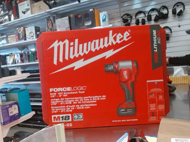 M18 10t knockout tool 1/2''-2'' kit new