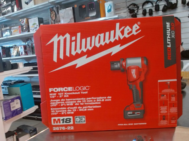 M18 10t knockout tool 1/2''-2'' kit new