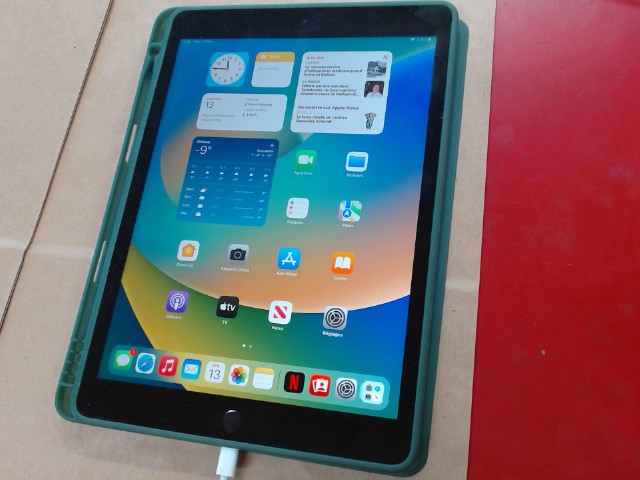Ipad 9e gen. 256go av etui