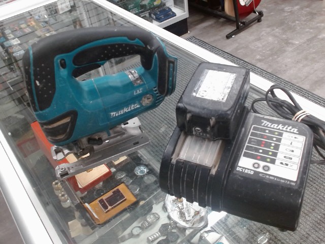 Scie sauteuse a batterie+charg+batt