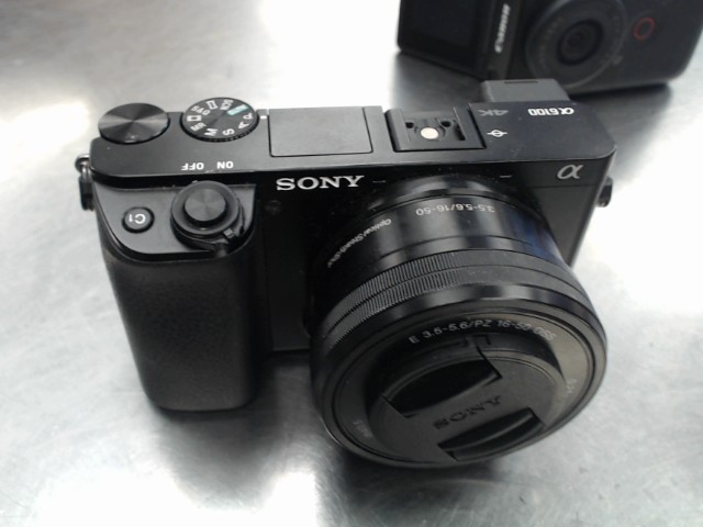 Sony camera 4k with 16-50mm lens