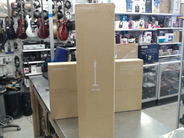 Aspirateur neuf en boite