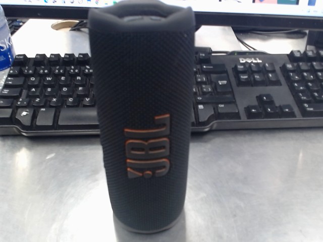 Speaker bluetooth pas de chargeur