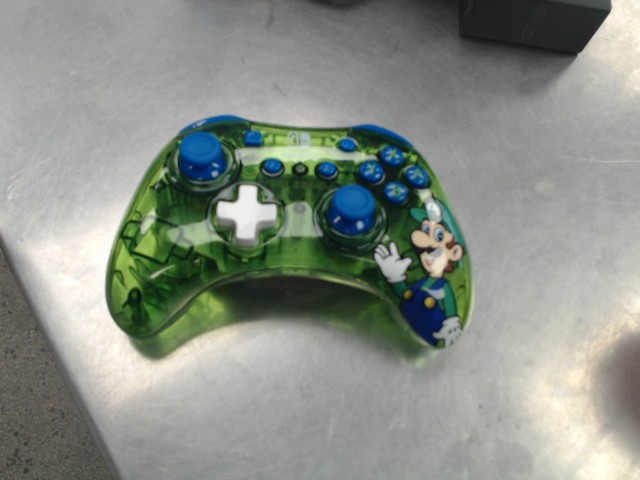 Wired controller luigi