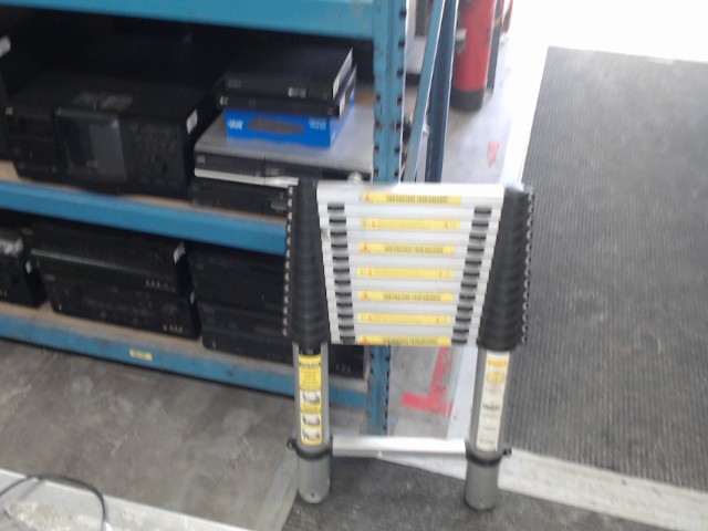 Echelle 12pouce retraqutable