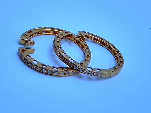 BOUCLES D OREILLES EN OR 18KT