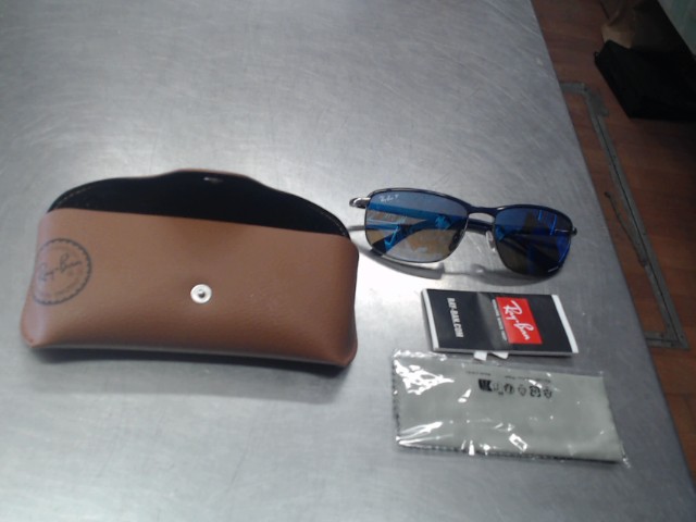 Lunette ray ban avec etui